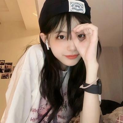 与海明威为邻 海报